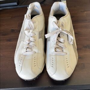 Skechers Cream and Gray Golf Shoes